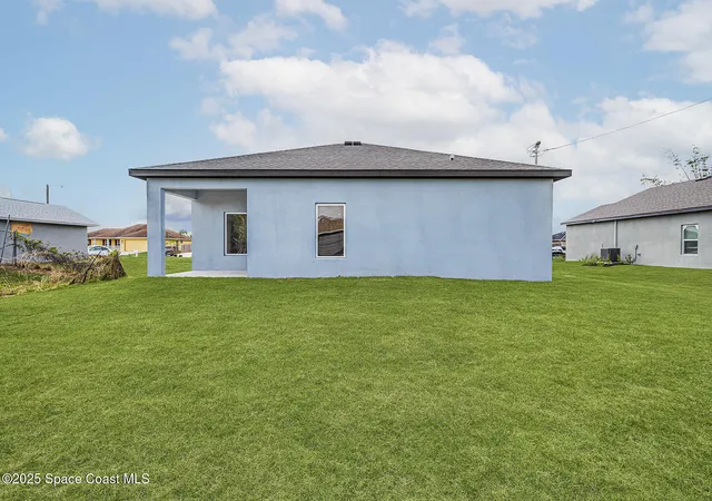 Photo 3 of Single family home for sale at 307 Hammonton St Sw, Palm Bay, FL 32908 | MLS# 1056835 | Listing updated on 2026-09-18