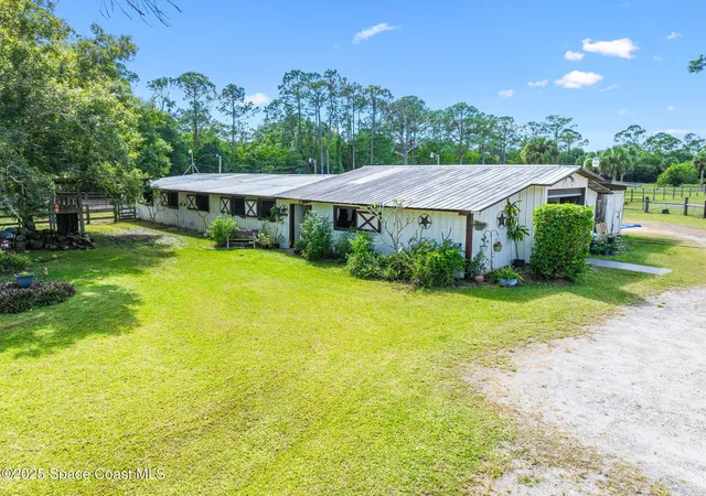 Photo 3 of Single family home for sale at 4505 Eldorado Way, Melbourne, FL 32934 | MLS# 1060515 | Listing updated on 2026-09-14