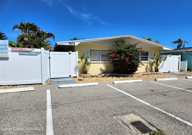 3rd image of 400-402 Jackson Ave, Cape Canaveral, FL 32920 | MLS# 1058929