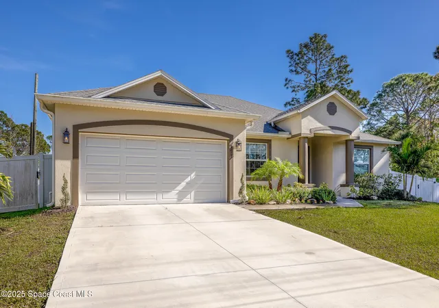 Photo 2 of Single family home for sale at 171 Hurley Blvd Sw, Palm Bay, FL 32908 | MLS# 1059000 | Listing updated on 2026-09-08