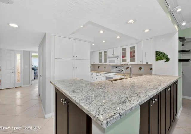 Photo 3 of Condo for sale at 2727 N Hwy A1a #501, Indialantic, FL 32903 | MLS# 1060341 | Listing updated on 2026-07-16
