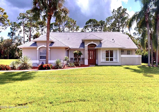 Photo 3 of Single family home for sale at 3886 Peacock Dr, Melbourne, FL 32904 | MLS# 1060753 | Listing updated on 2026-07-28