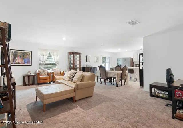 Photo 3 of Single family home for sale at 7976 105Th Ave, Vero Beach, FL 32967 | MLS# 1060961 | Listing updated on 2025-11-01