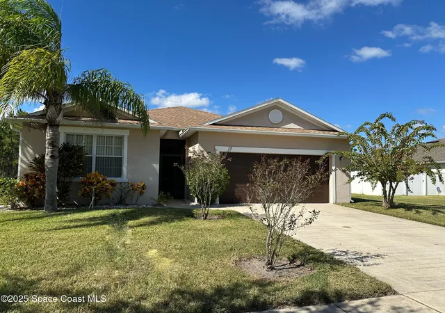 Photo 1 of Single family home for sale at 236 Bayberry Lakes Blvd, Daytona Beach, FL 32124 | MLS# 1061057 | Listing updated on 2026-07-21