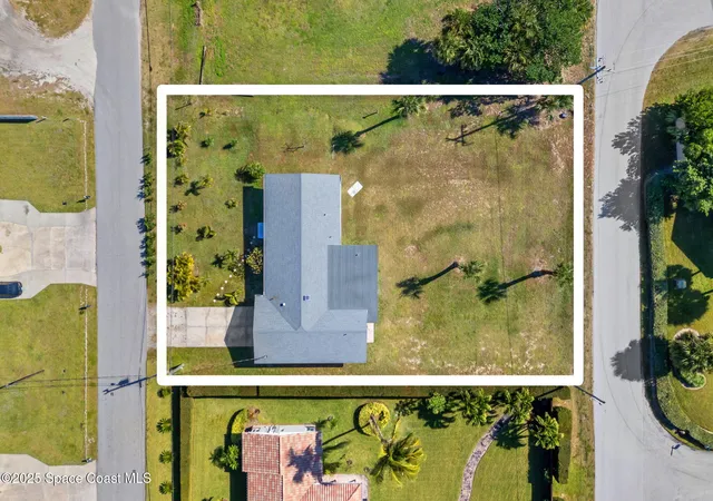 Photo 1 of Single family home for sale at 107 Franklyn Ave, Indialantic, FL 32903 | MLS# 1062648 | Listing updated on 2026-06-26