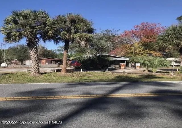 1st image of 882 County Road 310, Interlachen, FL 32148 | MLS# 1061819