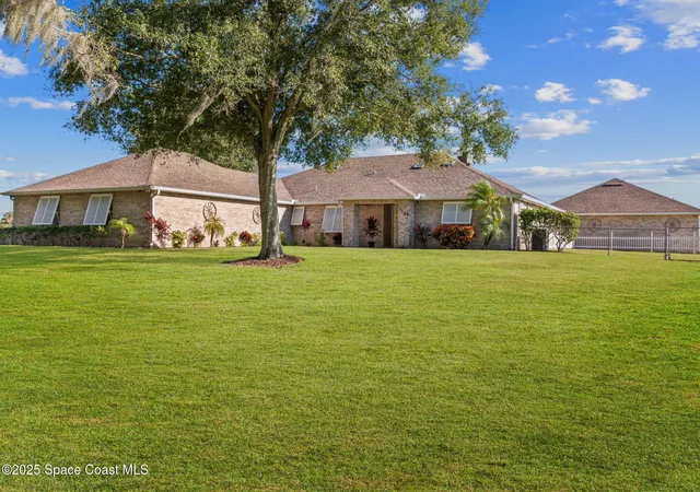 Homes for sale in Mims, FL | 3125 Davis Rd, Mims, FL 32754 | MLS# 1063315