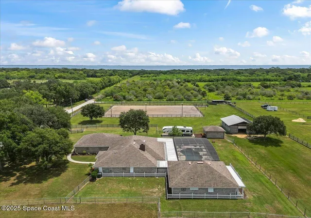 Homes for sale in Mims, FL | 3125 Davis Rd, Mims, FL 32754 | MLS# 1063315