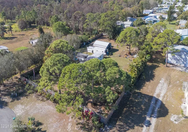 Photo 3 of Manufactured home for sale at 8280 Pine Ridge Trl, Sebastian, FL 32976 | MLS# 1065962 | Listing updated on 2026-10-08