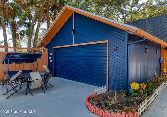 Photo 3 of Single family home for sale at 951 Pembroke Ave NE, Palm Bay, FL 32907 | MLS# 1063898 | Listing updated on 2026-09-13