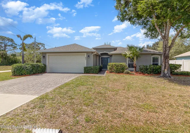 Photo 2 of Single family home for sale at 691 Belvedere Rd Nw, Palm Bay, FL 32907 | MLS# 1065257 | Listing updated on 2026-04-25