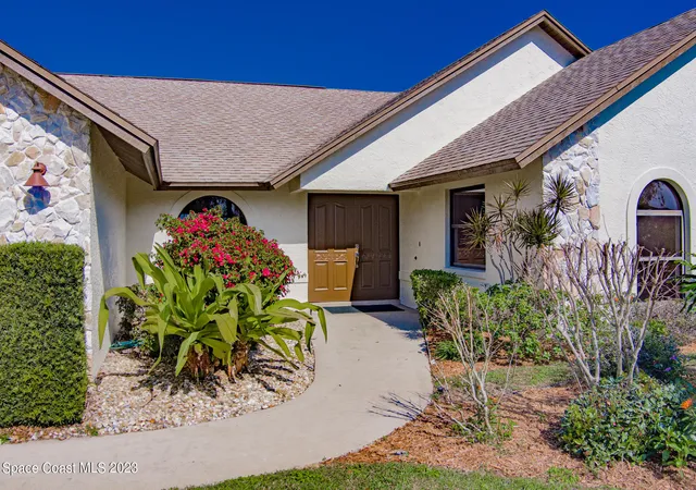 Photo 3 of Single family home for sale at 2100 Leeward Ln, Merritt Island, FL 32953 | MLS# 1065321 | Listing updated on 2026-05-08