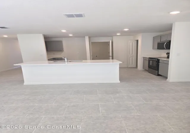Photo 3 of Single family home for sale at 941 SW Richmond Cir, Palm Bay, FL 32908 | MLS# 1065422 | Listing updated on 2026-09-04