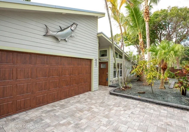 Photo 3 of Single family home for sale at 331 Avenida Del Sol Ave, Indialantic, FL 32903 | MLS# 1066787 | Listing updated on 2026-09-14