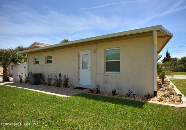 Homes for sale in Cocoa Beach, FL | 1299 S Orlando Ave S, Cocoa Beach, FL 32931 | MLS# 1066241