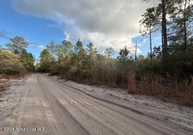 Photo 4 of Sale Pending at 880 Still Rd, Pierson, FL 32180 | MLS# 1066429 | Listing updated on 2026-09-17