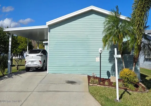 Photo 3 of Manufactured home for sale at 427 Horseshoe Bnd Cir #151, Cocoa, FL 32926 | MLS# 1066833 | Listing updated on 2026-05-26