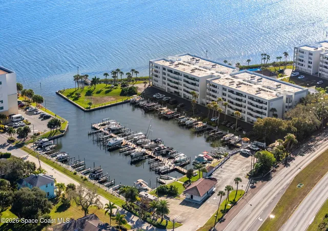 2nd image of 5055 Dixie Hwy Ne #B406, Palm Bay, FL 32905 | MLS# 1067381