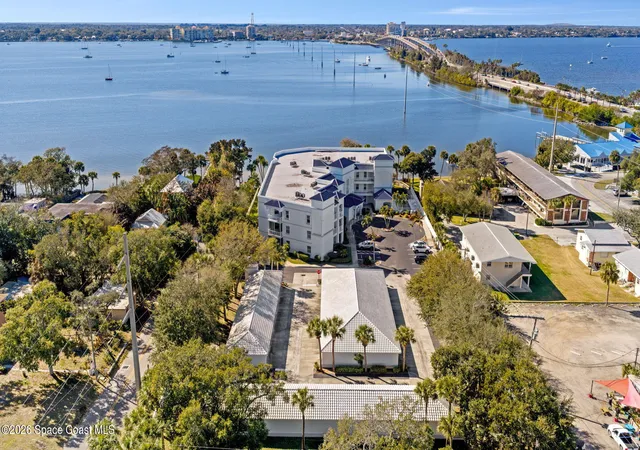 2nd image of 420 Moore Park Ln, Merritt Island, FL 32952