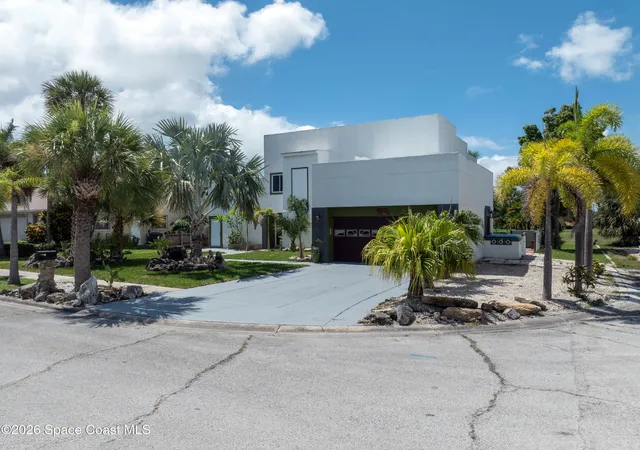 3rd image of 807 W Central Blvd, Cape Canaveral, FL 32920 | MLS# 1067700