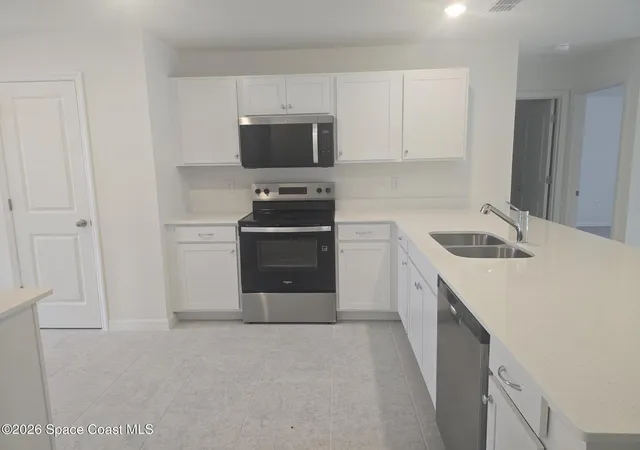 Photo 4 of Single family home for sale at 981 SW Richmond Cir, Palm Bay, FL 32908 | MLS# 1069159 | Listing updated on 2026-10-07