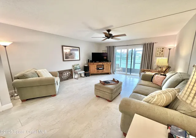 Listing Photo 5 - Condo for sale in building located at 640 N Atlantic Ave, Cocoa Beach, FL 32931 - Unit #3B