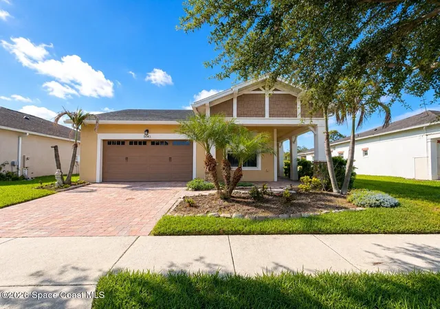 Photo 1 of Single family home for sale at 5043 Vantage Ct, Saint Cloud, FL 34772 | MLS# 1069272 | Listing updated on 2026-09-14