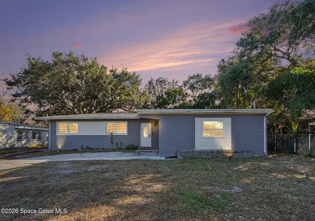 Photo 1 of Single family home for sale at 809 Espanola Way, Melbourne, FL 32901 | MLS# 1069433 | Listing updated on 2026-04-24