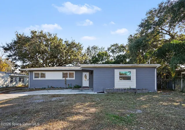 Photo 2 of Single family home for sale at 809 Espanola Way, Melbourne, FL 32901 | MLS# 1069433 | Listing updated on 2026-04-24