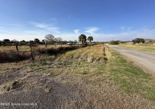 5th image of 3832 Serenity Ln, Mims, FL 32754 | MLS# 1071127