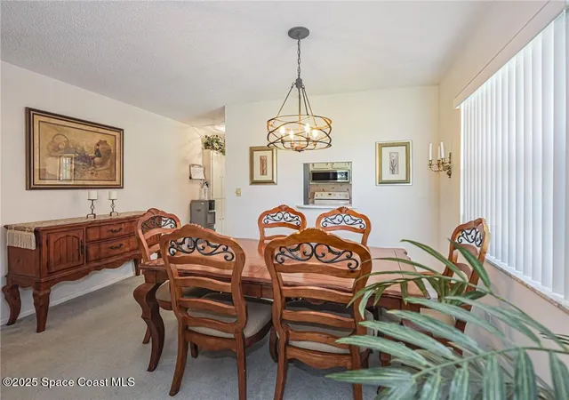 Homes for sale in Vero Beach, FL | 1 Vis Palm Ln, Vero Beach, FL 32962