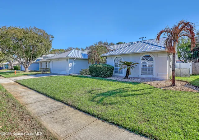 Photo 2 of Single family home for sale at 3337 Meadowridge Dr, Melbourne, FL 32901 | MLS# 1071122 | Listing updated on 2026-08-03