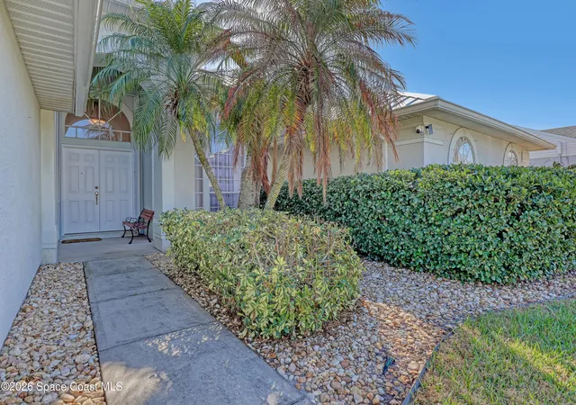 Photo 3 of Single family home for sale at 3337 Meadowridge Dr, Melbourne, FL 32901 | MLS# 1071122 | Listing updated on 2026-08-03