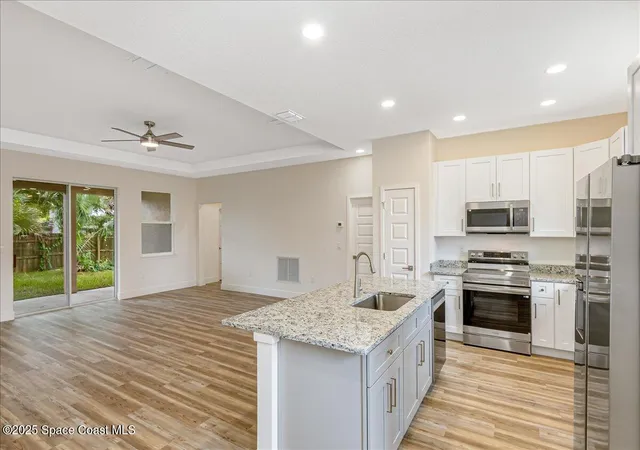 4th image of 958 Chace Ln Ne, Palm Bay, FL 32905 | MLS# 1070975