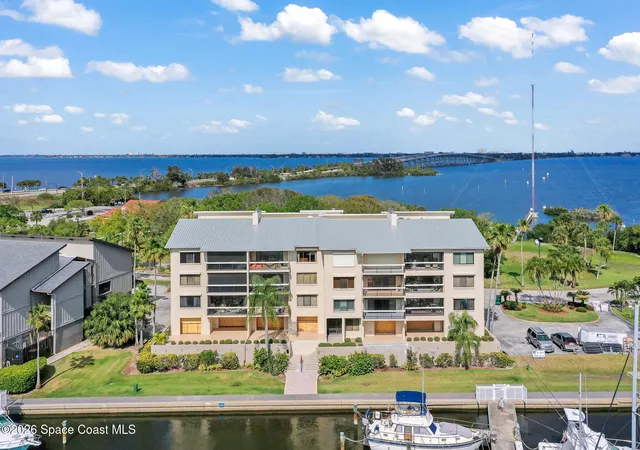 2nd image of 2220 Front St #303, Melbourne, FL 32901 | MLS# 1071203
