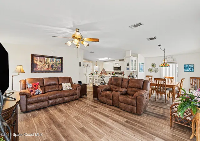5th image of 153 Scenic Dr, Cocoa, FL 32926 | MLS# 1074072