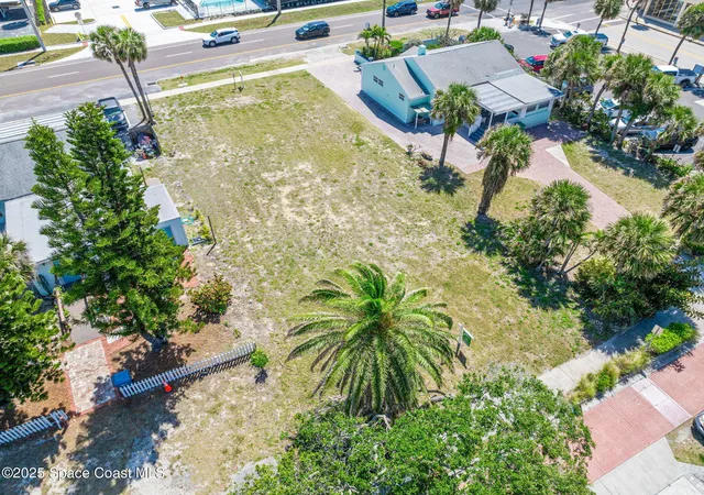 4th image of 118 N Atlantic Ave, Cocoa Beach, FL 32931 | MLS# 1072158