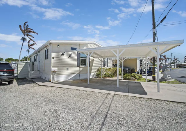 Photo 2 of Manufactured home for sale at 2966 Indian River Dr Ne, Palm Bay, FL 32905 | MLS# 1072740 | Listing updated on 2026-07-14