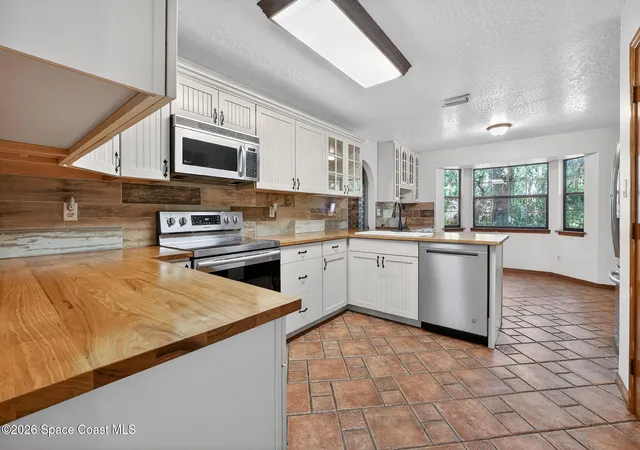 Homes for sale in Mims, FL | 3380 Lionel Rd, Mims, FL 32754 | MLS# 1073271