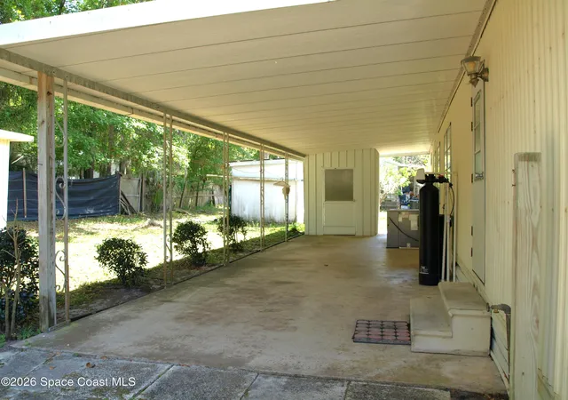 Homes for sale in Georgetown, FL | 130 Palm Dr, Georgetown, FL 32139 | MLS# 1073136