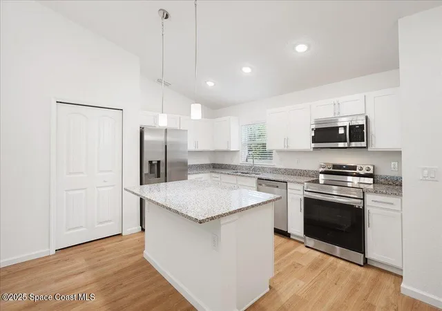 Photo 4 of Single family home for sale at 862 Cynthia St SE #9, Palm Bay, FL 32909 | MLS# 1072953 | Listing updated on 2026-09-18