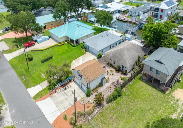 Homes for sale in Oak Hill, FL | 235 Randle Ave, Oak Hill, FL 32759 | MLS# 1073411