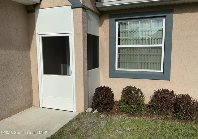 Photo 3 of Single family home for sale at 416 La Veta Dr, Melbourne, FL 32904 | MLS# 1073521 | Listing updated on 2026-09-05