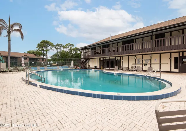 3rd image of 9000 Manchester Ln #20f, Melbourne, FL 32904 | MLS# 1073436