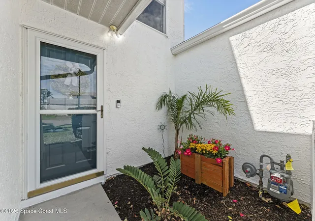 5th image of 1018 Villa Dr, Melbourne, FL 32940 | MLS# 1073676