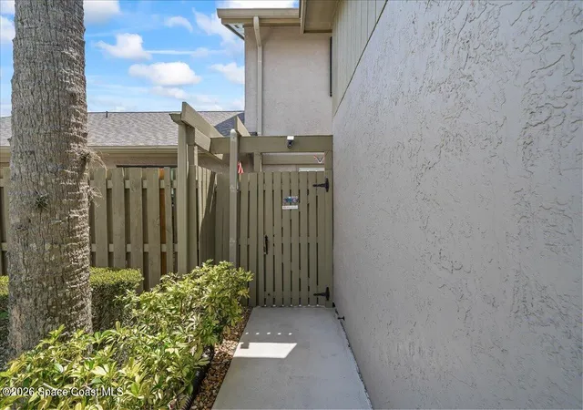 3rd image of 1412 Club Gardens Dr Ne, Palm Bay, FL 32905 | MLS# 1073595