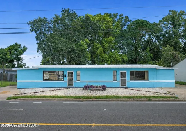 Single family home for sale at 822 Garden St, Titusville, FL 32796 | MLS# 1091150