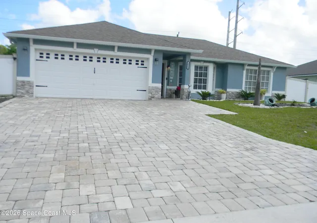 Photo 4 of Single family home for sale at 1619 Glencove Ave NW, Palm Bay, FL 32907 | MLS# 1074103 | Listing updated on 2026-07-09