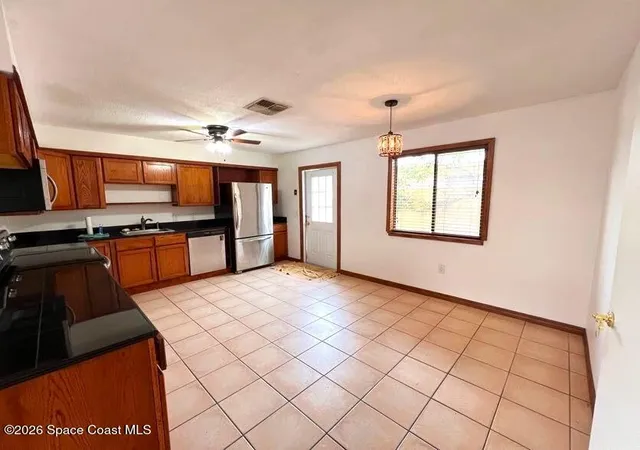 4th image of 212 Monroe Ave, Cape Canaveral, FL 32920
