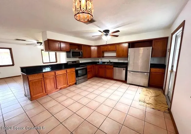 5th image of 212 Monroe Ave, Cape Canaveral, FL 32920
